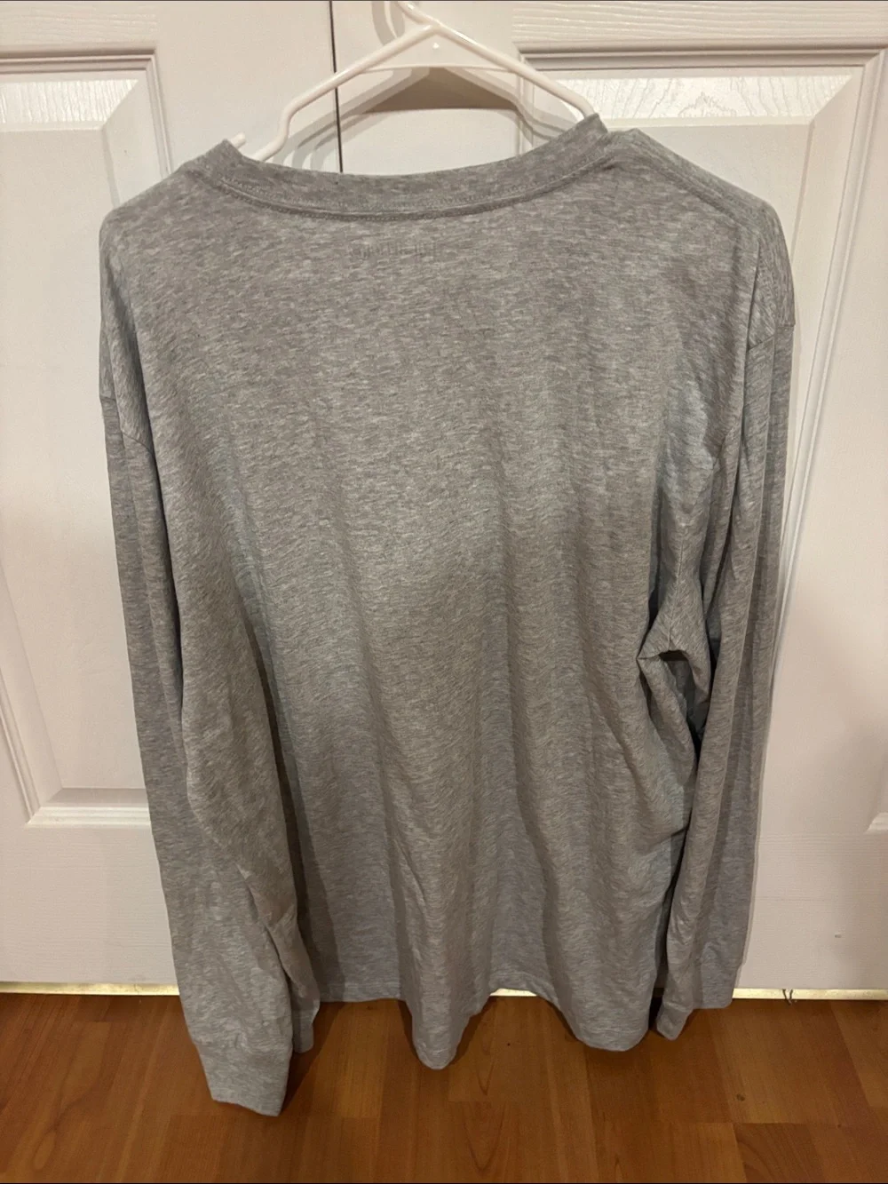 True Religion Light Gray Long Sleeve Graphic Tee with Black Logo